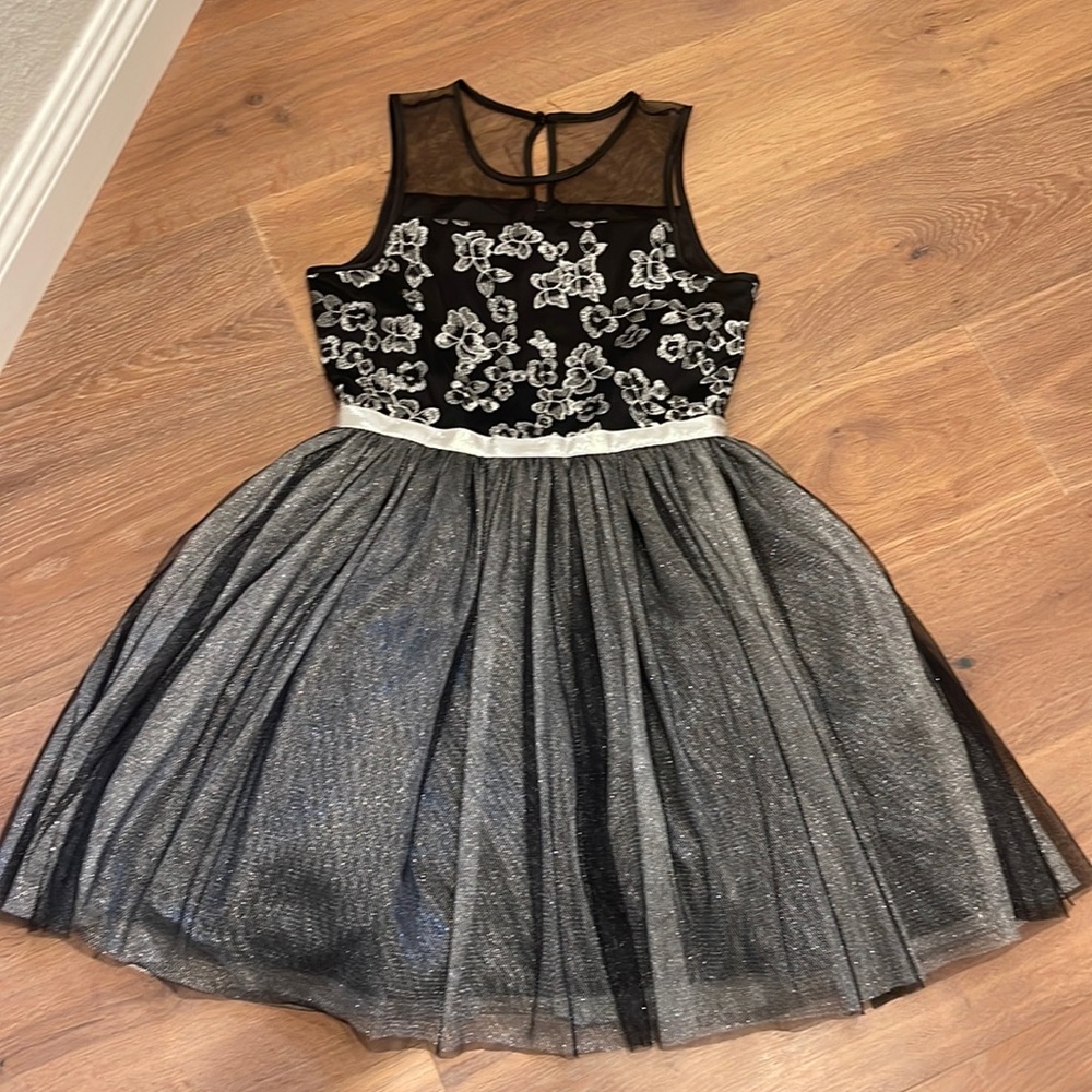 BCBGirls size 16 black and silver dress
